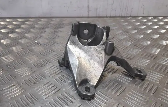 Audi A8 S8 D4 4H Gearbox mounting bracket 4H0399113E 4H0399113