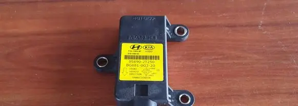 KIA Optima ESP acceleration yaw rate sensor 956902T250