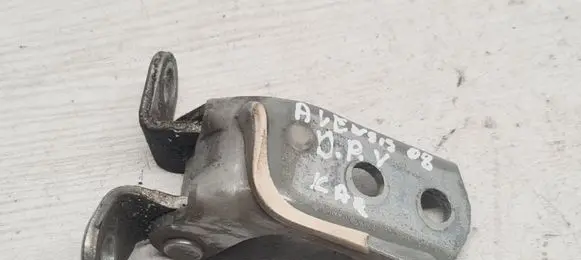 Toyota Avensis T250 Front door upper hinge