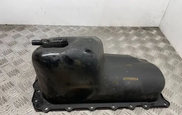 BMW 1 E81 E87 Oil sump 7258165