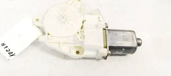Mercedes-Benz E W212 Front door window regulator motor A2129066802