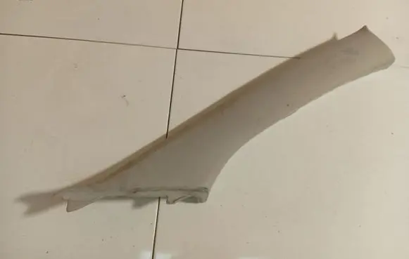 Toyota Avensis T250 (C) pillar trim 6221105020