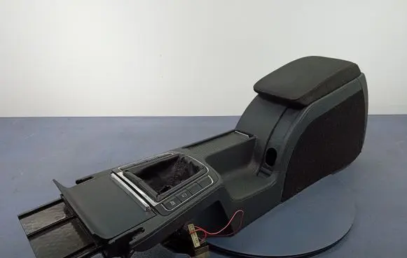 Skoda Superb B6 (3T) Center console
