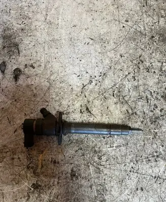Volvo V70 Fuel injector 0445110078