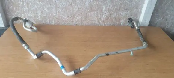Volkswagen Golf VII Air conditioning (A/C) pipe/hose 98UYJJJ