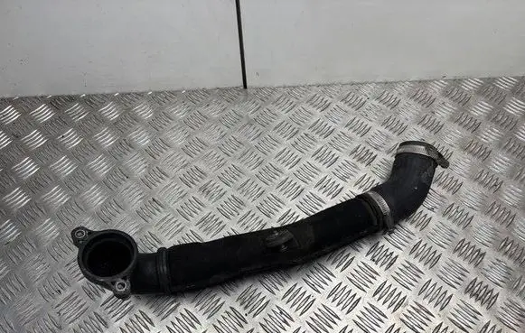 Volkswagen PASSAT B8 Intercooler hose/pipe 04L145762AD