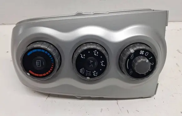 Toyota Yaris Climate control unit 554060D190