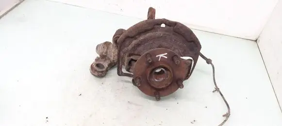 Nissan Primera Front wheel hub spindle knuckle