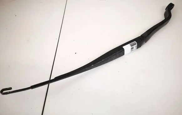 Honda CR-V Front wiper blade arm