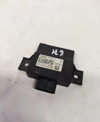 Audi A4 S4 B8 8K Reducing agents exhaust control unit 8K0907159