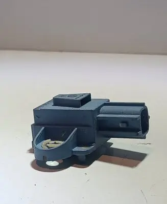 Volkswagen Golf V Airbag deployment crash/impact sensor 1K0955557A