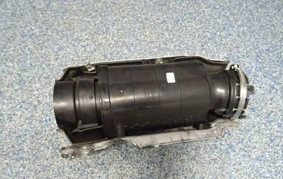 Volvo XC90 Intake resonator 31474846