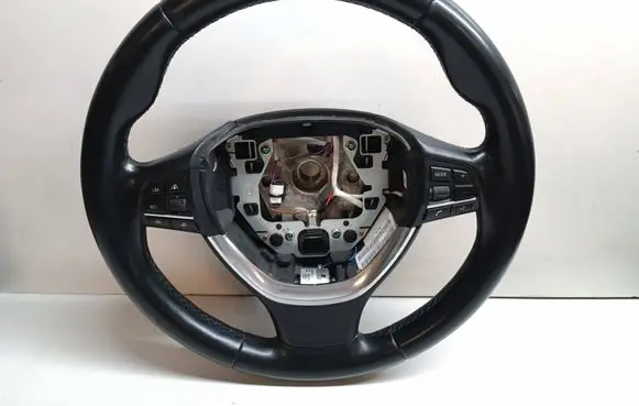 BMW 5 F10 F11 Steering wheel 8460901