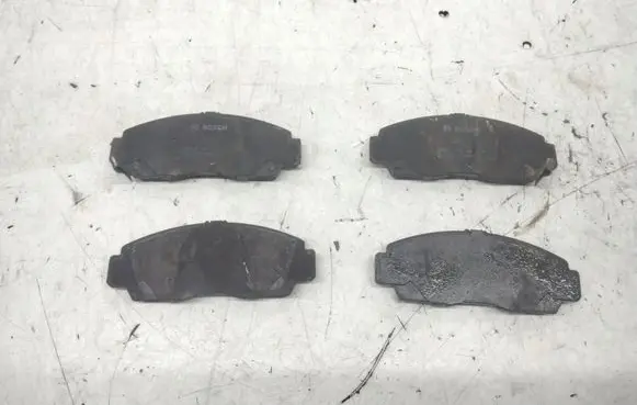 Honda FR-V Brake pads (front) 