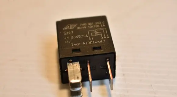Audi Q7 4L Other relay 7M0951253C 95VW10K705EA