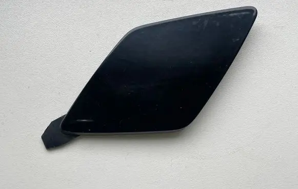Volvo XC60 Front tow hook cap/cover 31425165