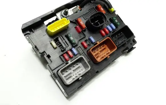 Citroen C3 Fuse module 9664055480