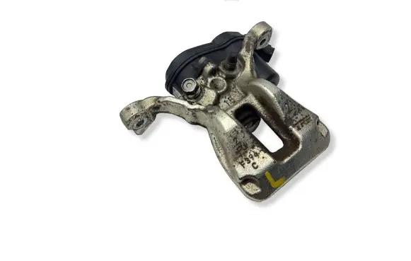 Toyota Yaris XP210 Rear brake caliper 