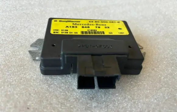Mercedes-Benz ML W163 Transfer box differential control unit A1635457932 4450000051E 1635457932