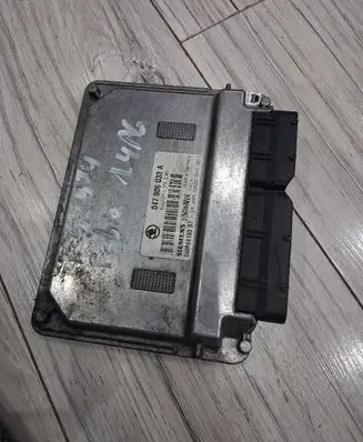 Skoda Fabia Mk1 (6Y) Engine control unit/module ECU 047906033a