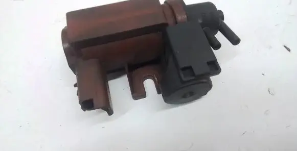 Volvo V50 Turbo solenoid valve 6G9Q9E882CA