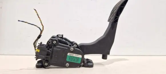 Volkswagen Polo V 6R Accelerator throttle pedal 6q1721503m