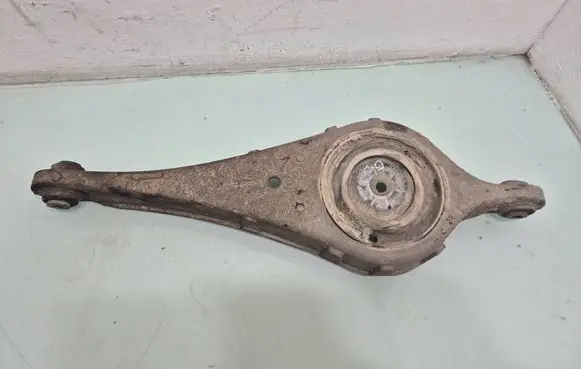 Volvo XC60 Rear upper control arm/wishbone 