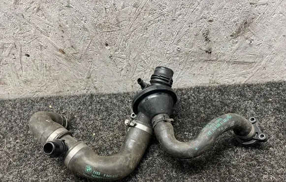 BMW X5 F15 Engine coolant pipe/hose 8645479
