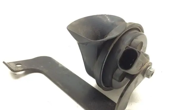 Volkswagen Touareg I Horn signal 6N0951223A 7L6951186