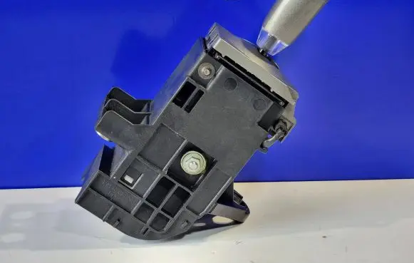 Toyota Prius (XW20) Gear shifter/selector 8945147030