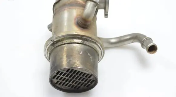 Volkswagen Golf VII EGR valve cooler 04L131512D