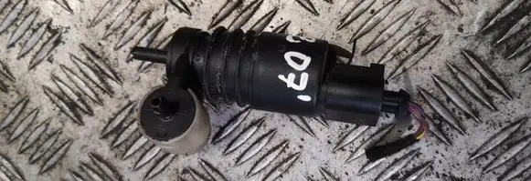 Mercedes-Benz B W245 Windscreen/windshield washer pump