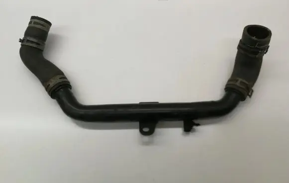 Audi A6 S6 C6 4F Engine coolant pipe/hose 06D121065L