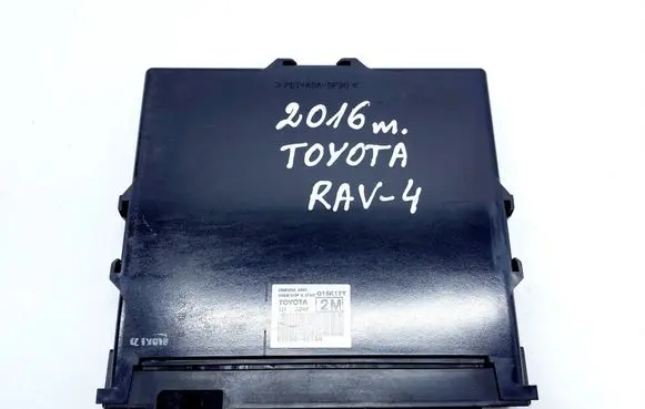 Toyota RAV 4 (XA40) Other devices 8926042130