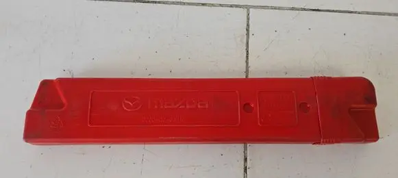 Mazda CX-7 Emergency warning sign 000000033