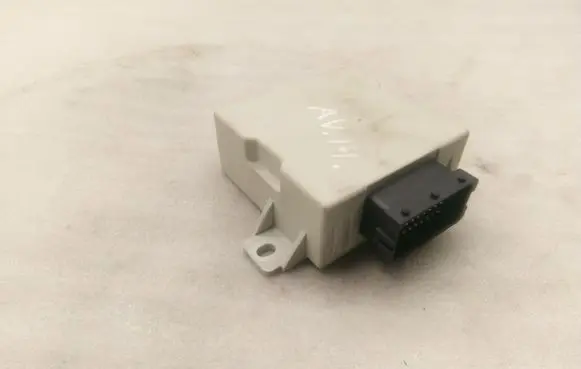 Toyota Avensis T250 Window wiper relay 8594005020