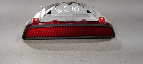 Mercedes-Benz E W210 Third/center stoplight 2108200456
