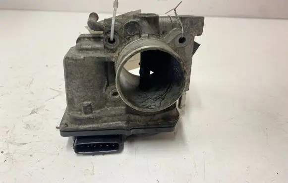 Mazda 6 Throttle valve R2AA136B0