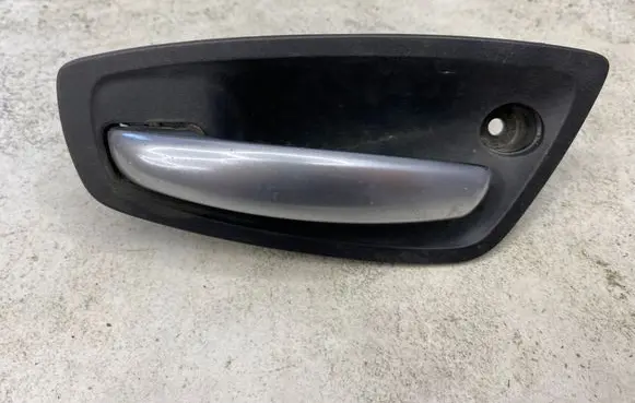 BMW 1 E81 E87 Front door interior handle 10628510