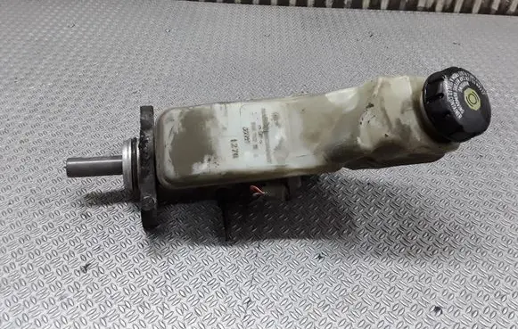 Toyota Corolla E120 E130 Master brake cylinder 74471251