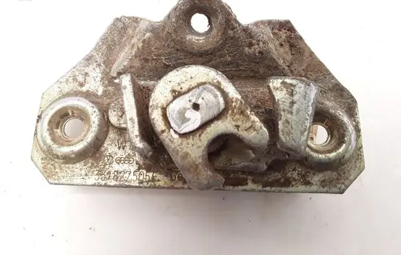 Loading door lock