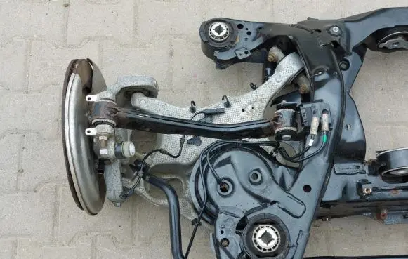 Volvo XC90 Rear axle beam with reductor 