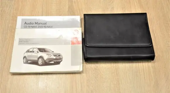 Opel Antara User manual 