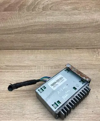 Toyota Avensis T270 Sound amplifier 8628005010 1460002130C101 WITHPLUG