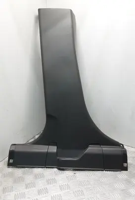 (B) pillar trim (bottom)