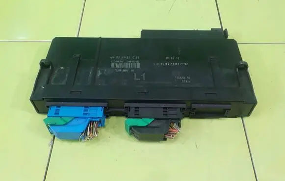 BMW 3 E92 E93 Central body control module 9229872