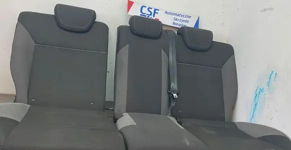Ford Focus Second row seats 