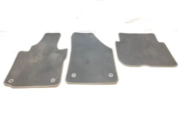 Volkswagen Touran II Car floor mat set 1T1863011L 21702A