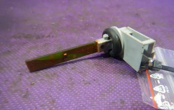 Volkswagen Touran I Coolant temperature sensor 4B0820539