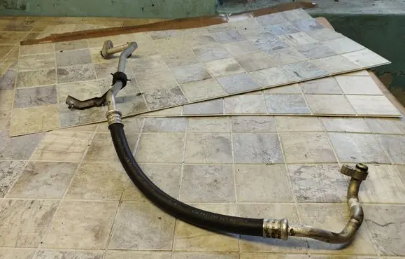 Subaru Outback Air conditioning (A/C) pipe/hose